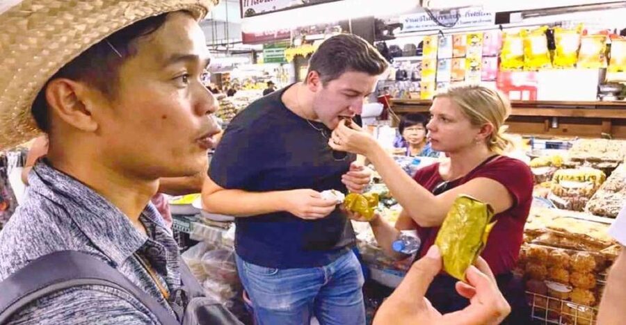 Chiang Mai: History & Mouth Watering Food Tour - Morning Meet-Up at the Three Kings Monument