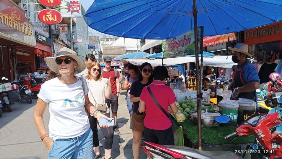 Chiang Mai: Local Food and Markets Guided Walking Tour - What you’ll actually taste, and how to decide at each stop