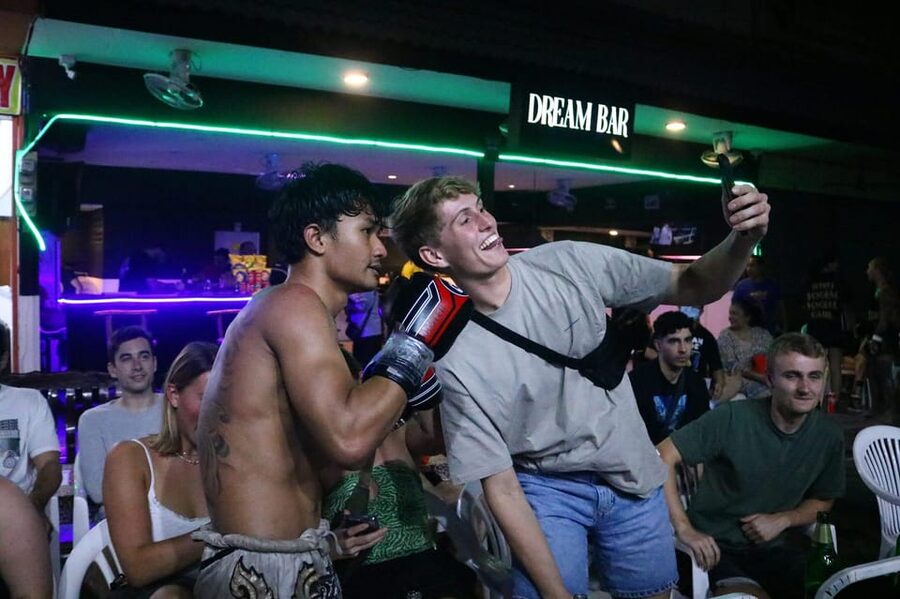 Chiang Mai: Loi kroh Muay Thai Boxing Stadium - What the Wai Kru Ram Muay Ceremony Adds