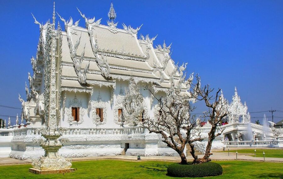 Chiang Mai: Long Neck Village & Chiang Rai’s Iconic Temples - Blue Temple Wat Rong Suea Ten, the calmer second act