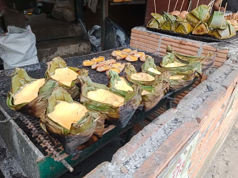 Chiang Mai: Mae Kampong Village, Hot Springs & Bor Sang Tour - San Kamphaeng Hot Springs: mineral water, natural surroundings, and choices