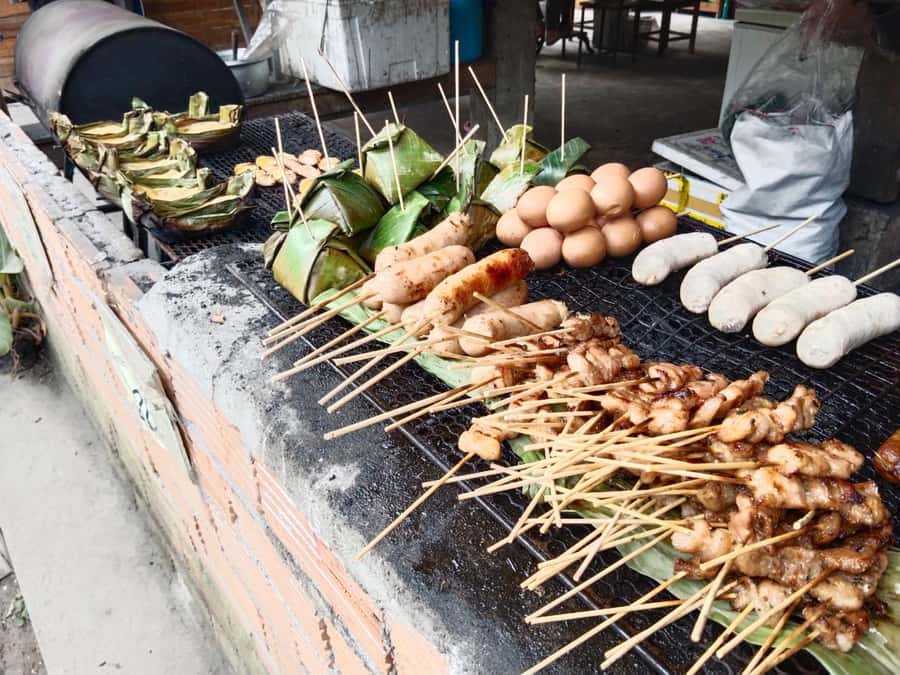 Chiang Mai: Mae Kampong Village, Hot Springs & Bor Sang Tour - Bo Sang umbrellas at the handicrafts center: bamboo frames to waterproof covers