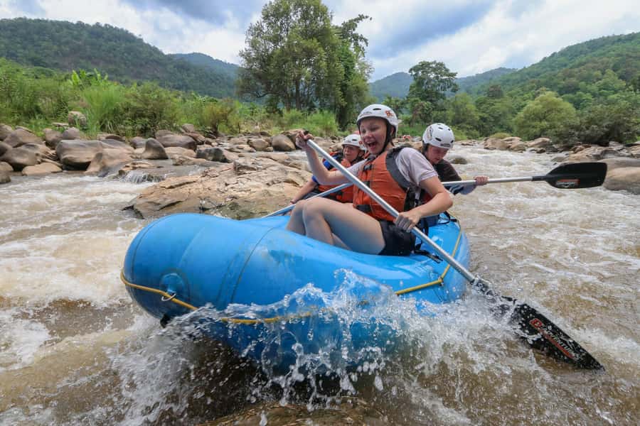 Chiang Mai: Mae Taeng River White Water Rafting - Lunch and included extras: real value, not just the rafting
