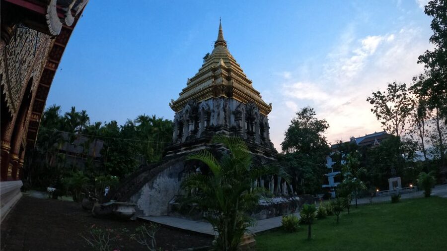 Chiang Mai: Nighttime City Highlights by EV Tram - Key highlights to look for