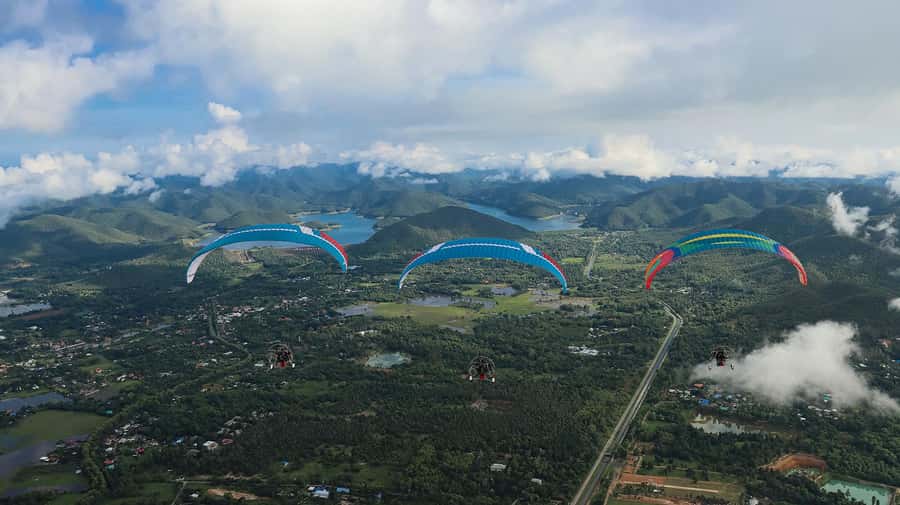 Chiang Mai: Paramotor with Licensed Flight Instructors - At the Airfield: Safety Briefing, Certified Setup, and Gear Checks