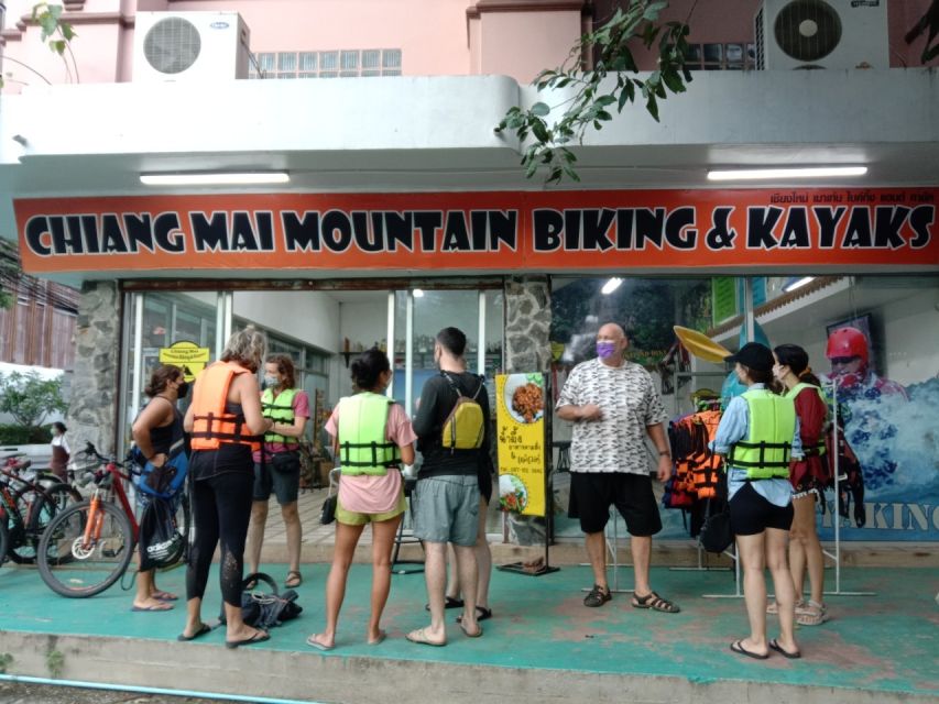 Chiang Mai: Ping River Night Kayaking into City Center - Wat Taa-Luk launch: learning fast, then floating quietly