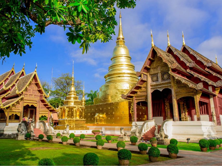 Chiang Mai: Private Tuk Tuk Tour of City Temples With Pickup - Three Kings Monument and the Tha Phae Gate you’ll actually use