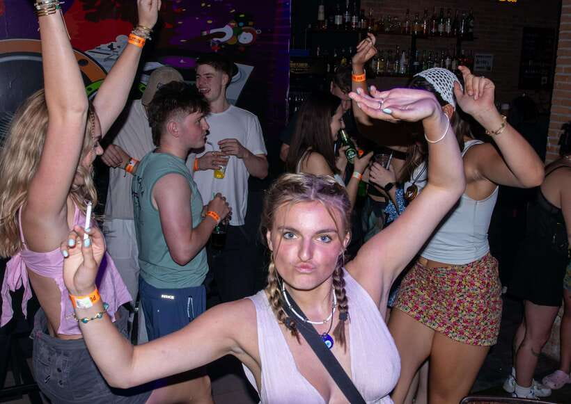 Chiang Mai Pub Crawl: The Best Nightlife in Town! - Key Points You Should Know Before You Go