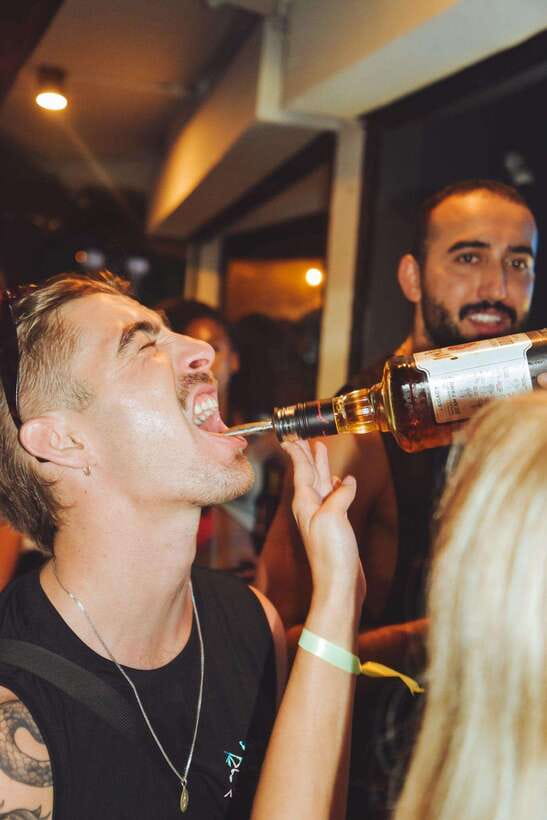 Chiang Mai Pub Crawl: The Best Nightlife in Town! - The Boat Cruise Stop and the Late-Night Shift Into a Nightclub