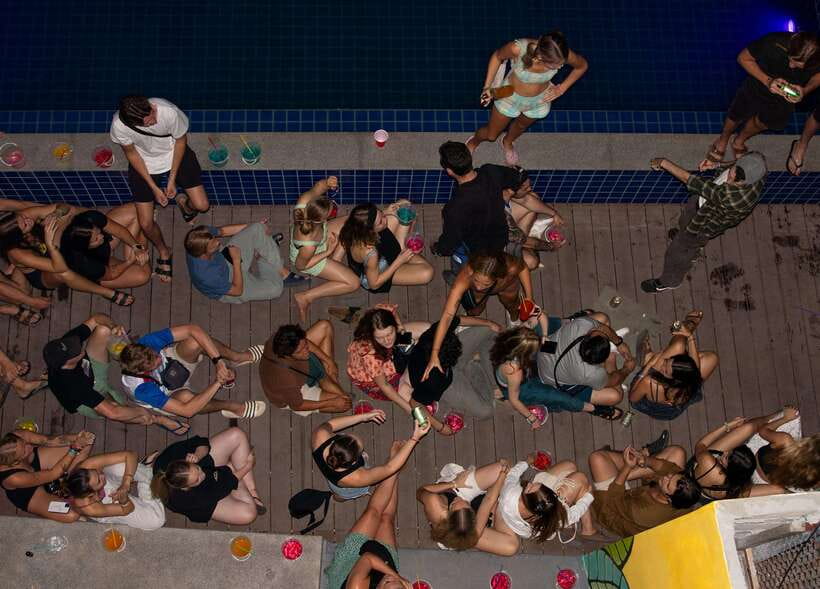 Chiang Mai Pub Crawl: The Best Nightlife in Town! - Price and What You Actually Get for 500 THB