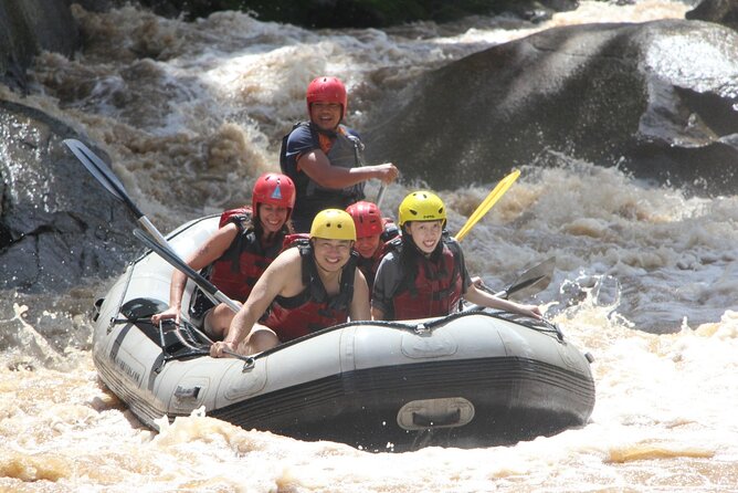 Chiang Mai Rafting in Mae Taeng River with Thai Buffet - Mae Taeng River rafting, with a Thai buffet lunch that keeps the day moving