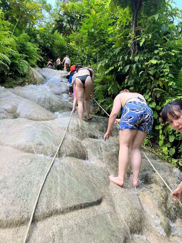 Chiang Mai: Sticky Waterfall scenic loop unseen lake &temple - Mae Kuang Dam viewpoint, the lakeside hanging bridge, and photo breaks that actually help
