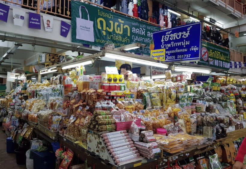 Chiang Mai Tuk Tuk: Old City Private Day Tour - Wat Chedi Luang: chedi ruins and the Emerald Buddha connection