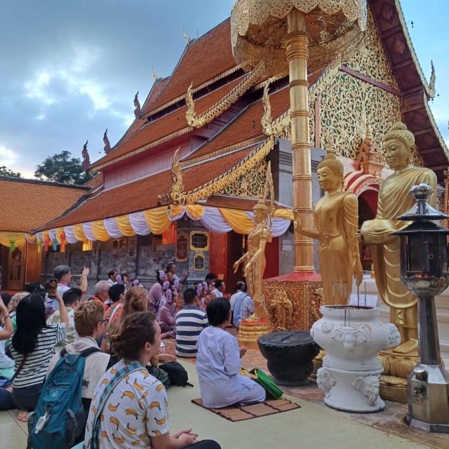 Chiang Mai: Wat Pha Lat & Wat Phra That Doi Suthep Tour - The 306 steps to Wat Phra That Doi Suthep’s golden relic shrine