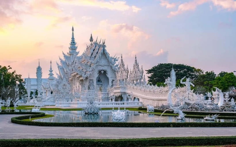 Chiang Mai: White and Blue Temples and Lalita Cafe - Key things that make this tour worth your time