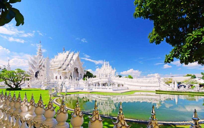 Chiang Mai: White, Blue & Big Buddha Temples in Chiang Rai - Wat Rong Khun White Temple: The Mirror-Finish That You Have to See in Real Life