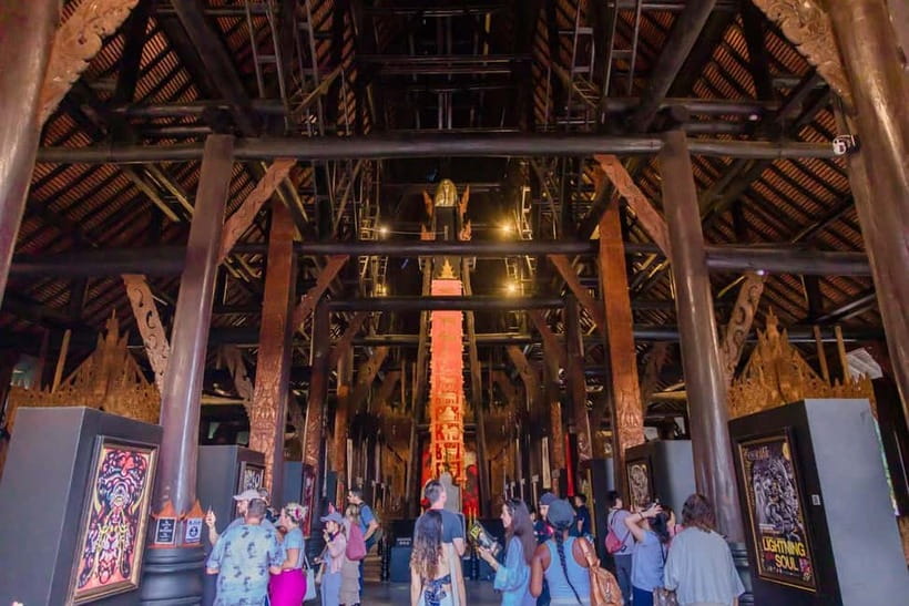 Chiang Mai: White, Red/Black & Blue Temples Tour with Lunch - Price and value: what $33 really buys you