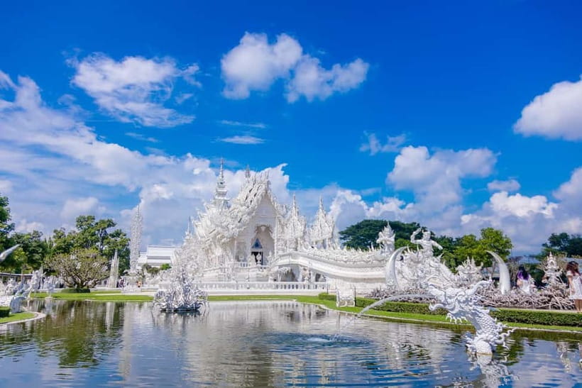 Chiang Mai: White, Red/Black & Blue Temples Tour with Lunch - Wat Rong Khun White Temple: why this place gets so much attention