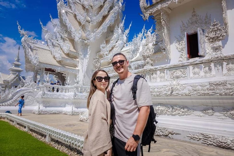 Chiang Mai: White, Red/Black & Blue Temples Tour with Lunch - Wat Rong Sua Ten Blue Temple: color, symbolism, and quieter footing