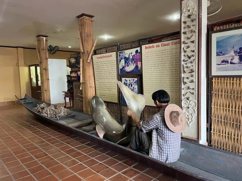 Chiang Rai: 7 Major Sites, Golden Triangle & Tea Plantation - Chui Fong Tea Plantation and Karen Hilltribe Village (optional)