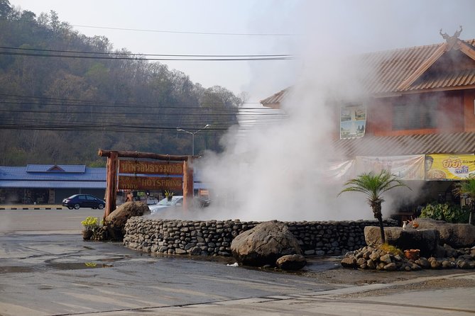 Chiang Rai Day Trip from Chiang Mai City with Golden Triangle - Lunch and comfort: what’s included, what to bring, and how the day stays manageable