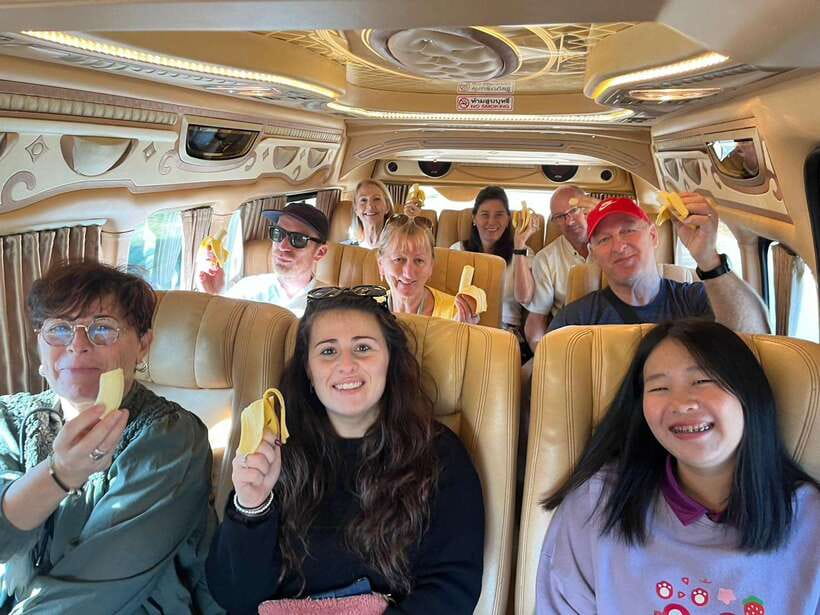 Chiang Rai: Guided Highlights Guided Tour with Buffet Lunch - Golden Triangle viewpoints and the Opium House Museum finale