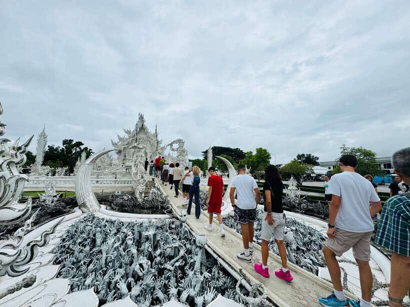 Chiang Rai: Iconic Temples & 7 Major Sites—River View Buffet - Pickup timing, duration, and how not to waste your energy