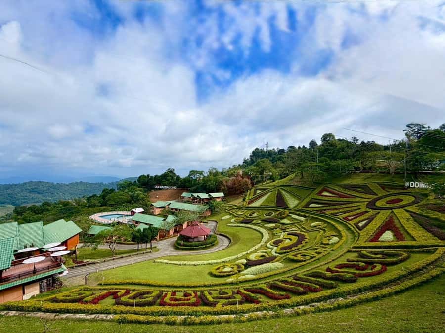 Chiang Rai: Mountains Discovery Doi Mae Salong & Doi Tung - Wat Santitham: starting with a calm spiritual stop