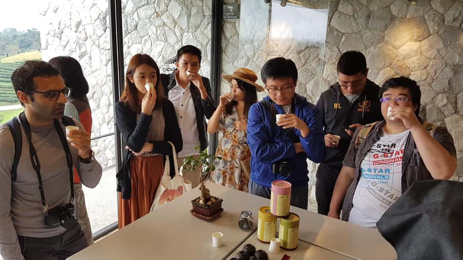 Chiang Rai Must-See Tour – 7 Icons, Lunch & Small Group(9pp) - White Temple (Wat Rong Khun): where modern art meets Buddhist symbolism
