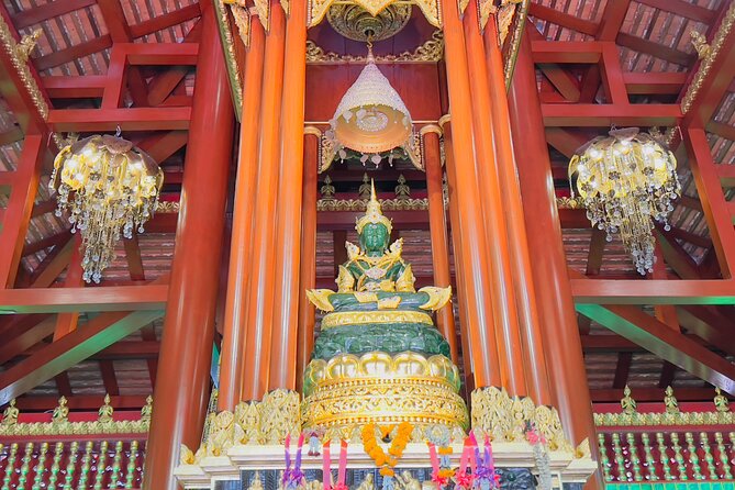 Chiang Rai: Private Bespoke Sightseeing Tour - The Temple Route: Wat Rong Khun, Baan Dam, and Wat Rong Suea Ten