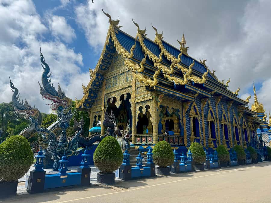 Chiang Rai: Private Tour - Customizable Trip | Car & Driver - Private car and an English-speaking driver, with clear limits