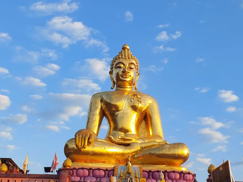 Chiang Rai: Temple Treasures & Popular Sightseeings (Buffet) - One-Day Chiang Rai With the Big Sights: temples, tribes, tea, borders