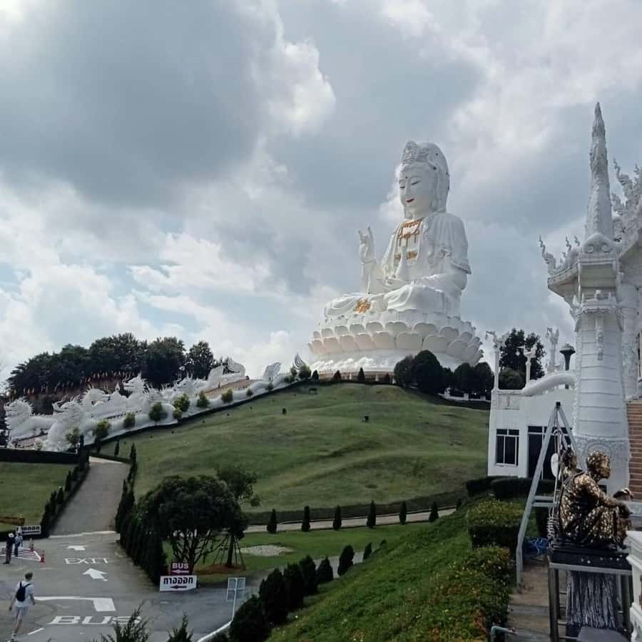 Chiang Rai White & Blue & Huay Pla Kang Temple& Lalitta Cafe - Door-to-door logistics, pickup radius, and the real timing