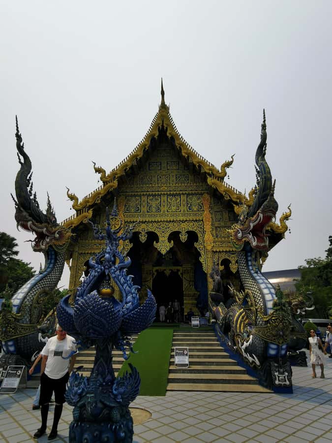 Chiang Rai: White, Blue, Red Temples, Long Neck Tour - Lunch, Entry Fees, and Why the Price Can Make Sense