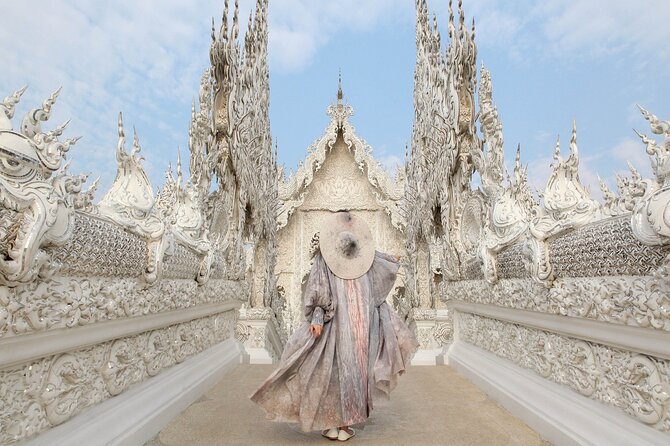 Chiang Rai White Temple, Blue Temple and more from Chiang Mai - The long drive from Chiang Mai, and how to survive it