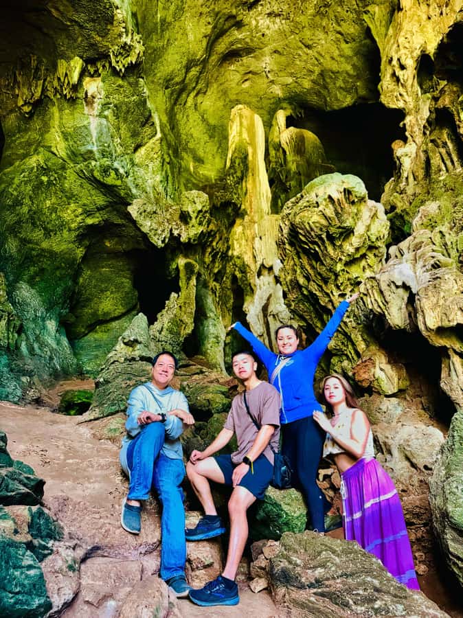 Chiangmai : Rainbow Cave , Unseen Canyon and Lanna temple - The photo advantage: Eddy, communication, and extra visuals
