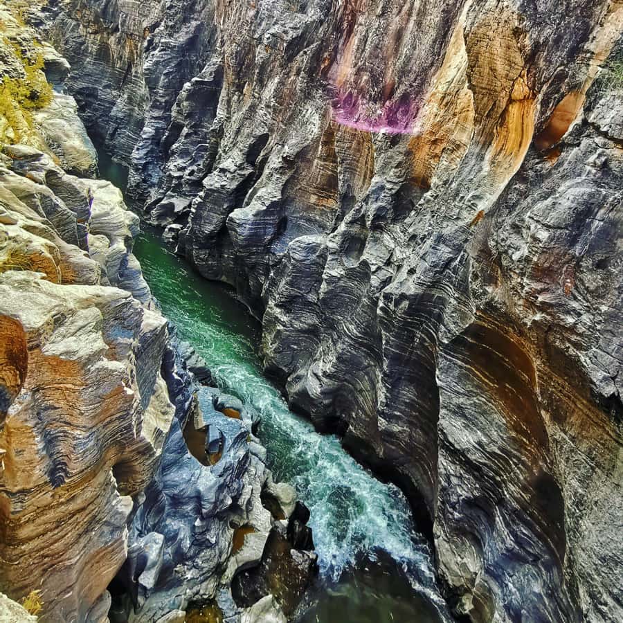 Chiangmai : Rainbow Cave , Unseen Canyon and Lanna temple - Rainbow Cave: colorful rock formations and a cave visit that feels made for photos