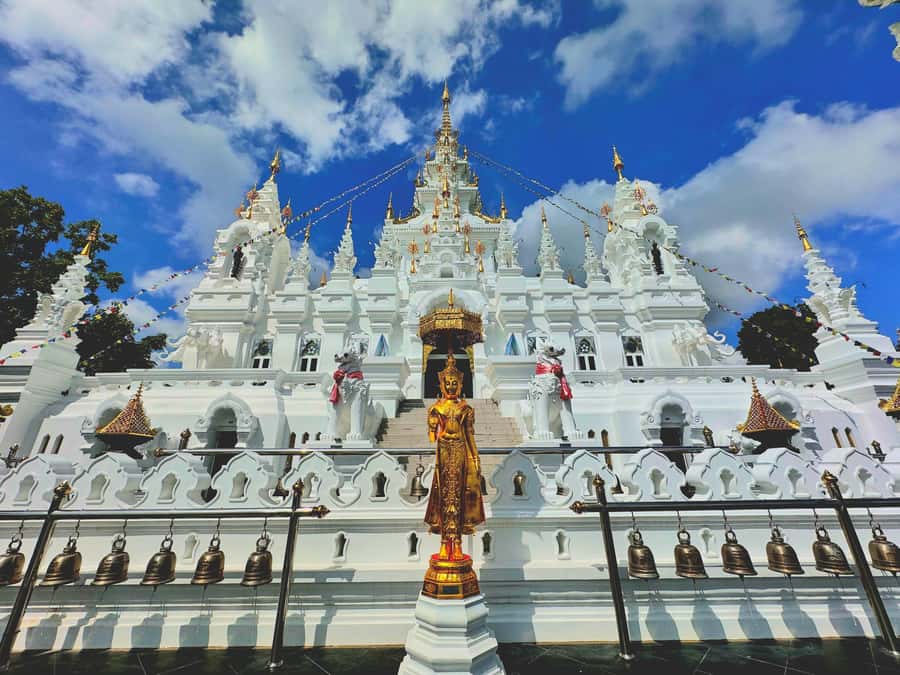 Chiangmai : Rainbow Cave , Unseen Canyon and Lanna temple - Viewpoint picnic and the in-between segments