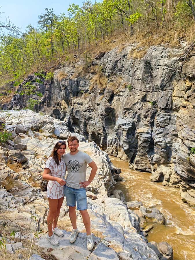 Chiangmai : Rainbow Cave , Unseen Canyon and Lanna temple - Lunch, comfort, and what to wear