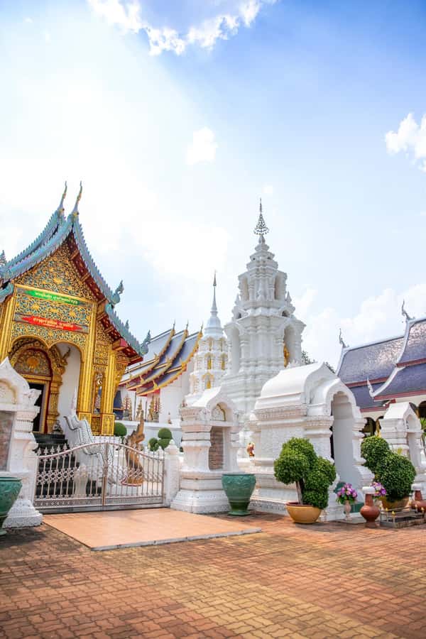 Chiangmai : Sticky waterfall & Land of angels & Wat ban den. - Wat Ban Den in Mae Taeng: Chinese zodiac pagodas in Lanna style