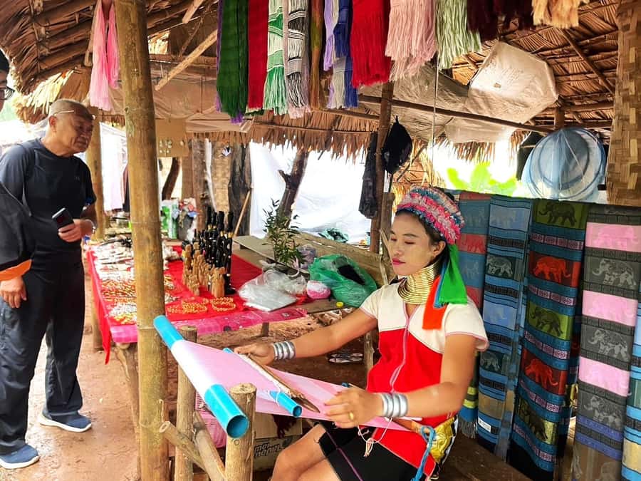 ChiangRai:Full Package!Temples,Long Neck,The Golden Triangle - Golden Triangle: borders you can feel, plus the Mekong boat ride