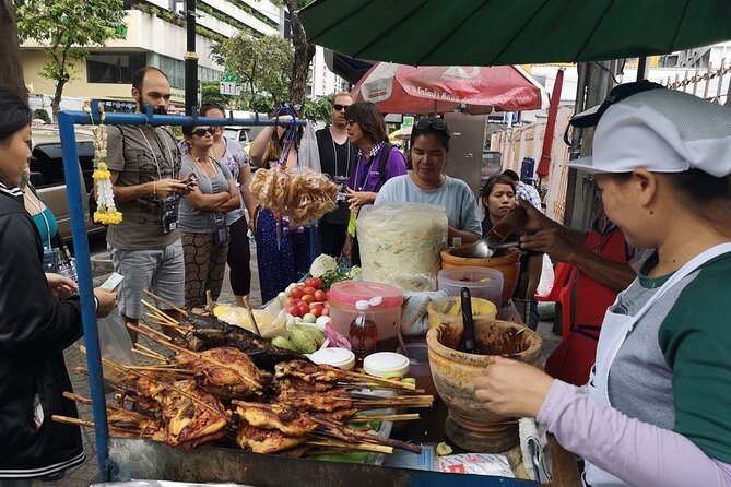 CHOB TUK TUK + Canal + Food Tasting - Old Siam Plaza food tasting: how to make it feel like a meal