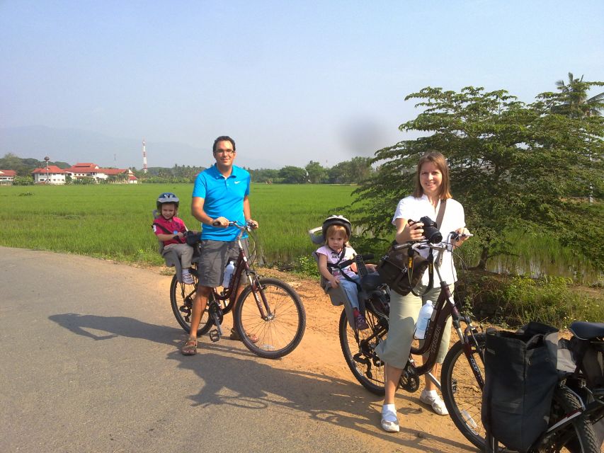 Colors of Chiang Mai Guided Bicycle Tour - Market Snacks and Fresh Fruit Stops That Keep You Going