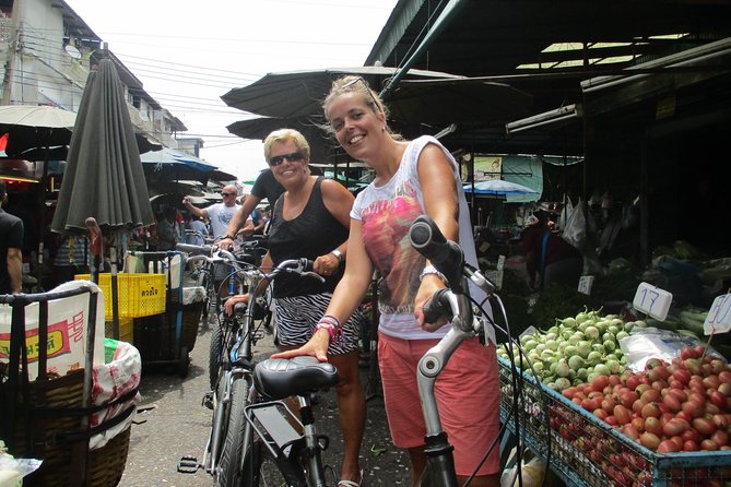 Countryside Bangkok and a Local Floating Market Tour by Bicycle Including Lunch - Quick reasons this bicycle tour works so well