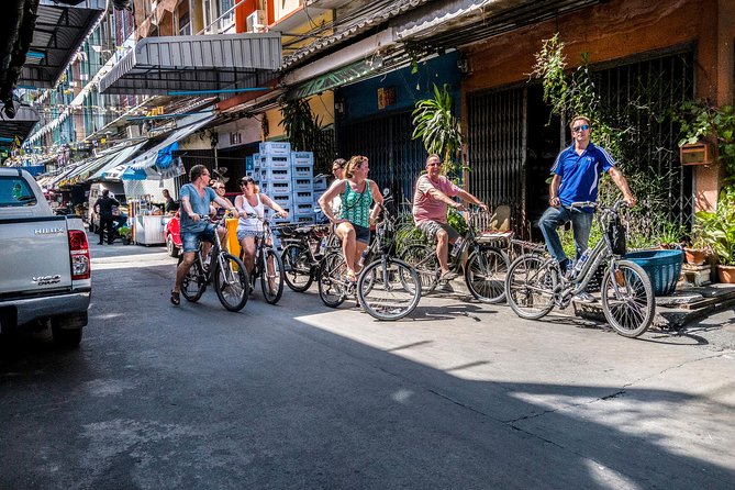 Countryside Bangkok and a Local Floating Market Tour by Bicycle Including Lunch - Safety and comfort: what to expect when the paths get tight