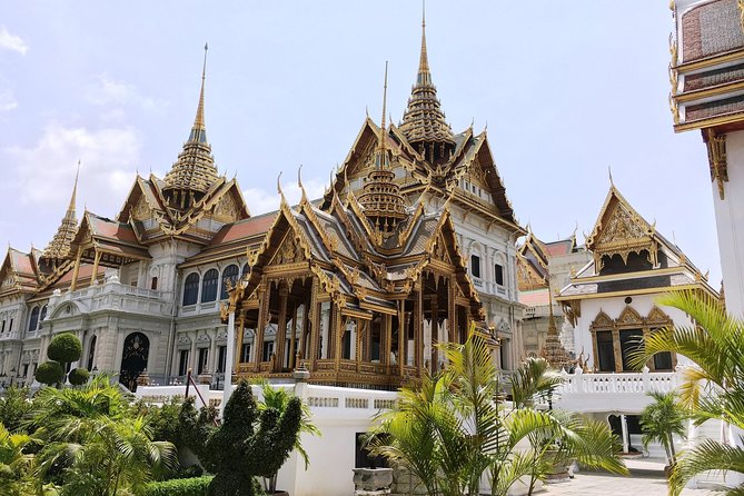 Cultural Treasures of Bangkok: Temples & Royal Palace Tour - Transport and logistics: what you get and where to check