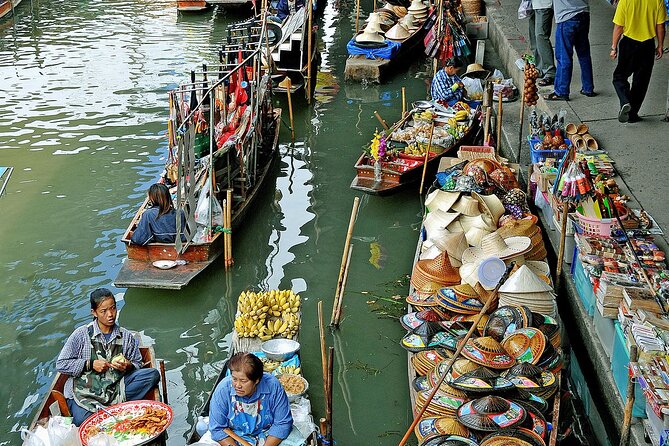 Damnoen Saduak Floating Market and Maeklong Railway Market Tour - Guides, English, and the difference good hosting makes
