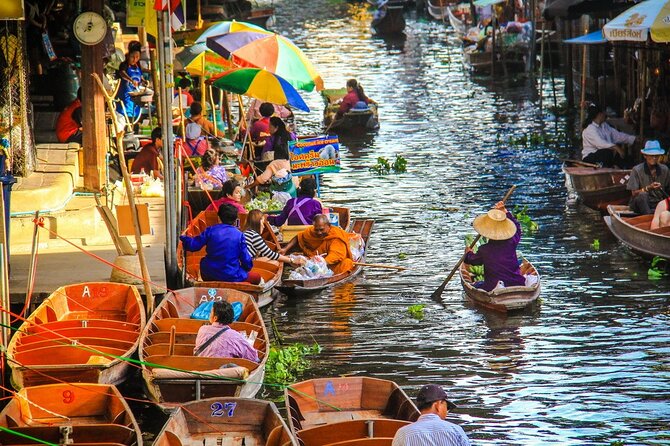 Damnoen Saduak Floating Market & Maeklong Railway Market Tour From Bangkok - The guide and small-group advantage, including that Tim factor