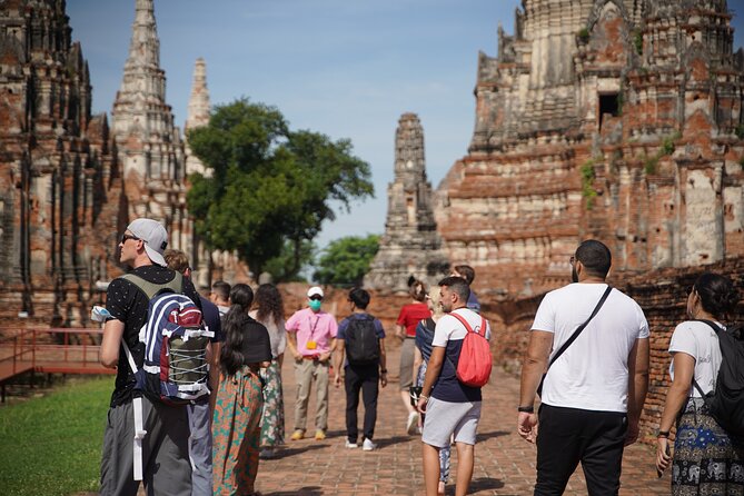 Day Tour From Bangkok to Ayutthaya By Bus - Wat Phra Sri Sanphet: royal chapel energy, even in ruins