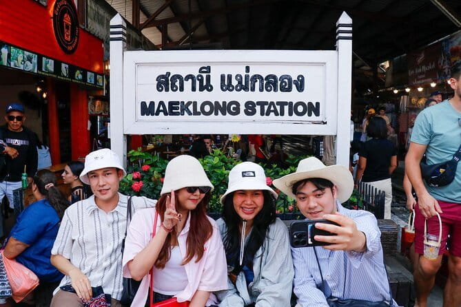 Day Trip to Bangkok Floating Market & Maeklong Railway - Why this combo of Damnoen Saduak plus Maeklong makes sense